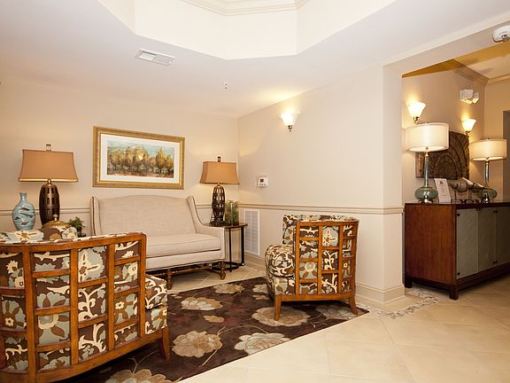 5th image of 8616 Wintergreen Ct Unit 403