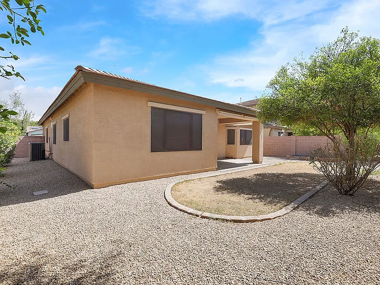 18631 E Swan Dr — Photo 29