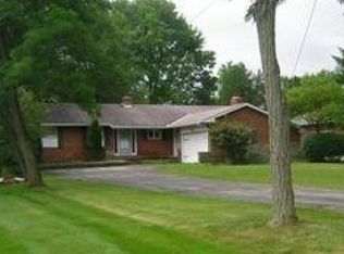 6716 Metro Park Dr, Mayfield, OH 44143