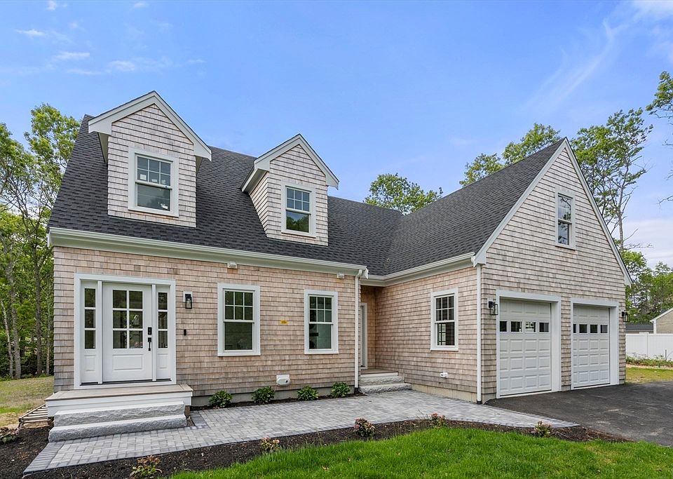 1st image of 10 Laurel Ln