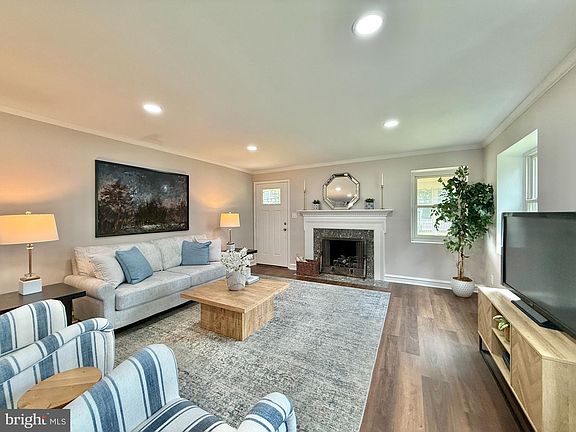 4th image of 531 Windermere Ave