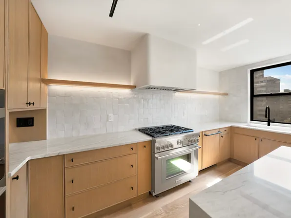 65 East 96th Street image 8 of 20