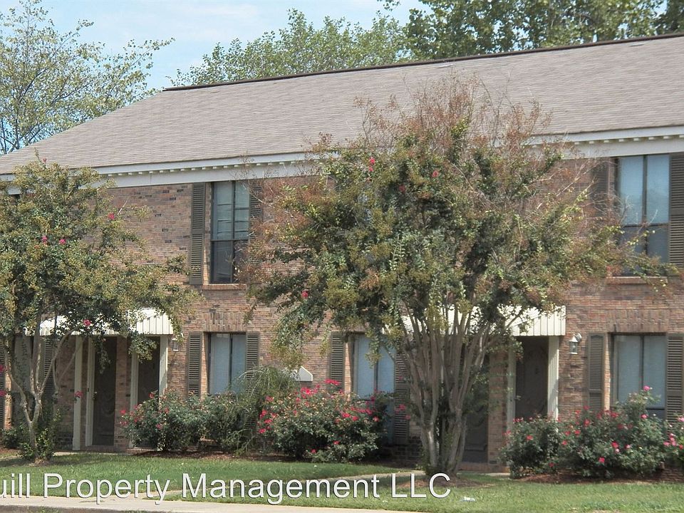 1st image of 124 Logan Dr #B