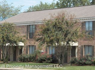124 Logan Dr #B, Starkville, MS 39759