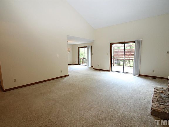 4th image of 2924 Legging Ln
