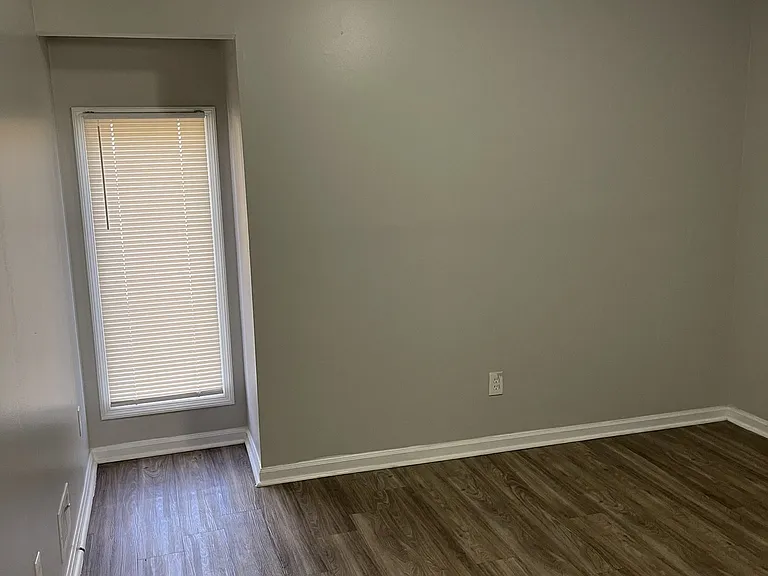 6855 Oakland Dr — Photo 28