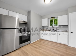 18-34147 Myrtle St, Wayne, MI 48184