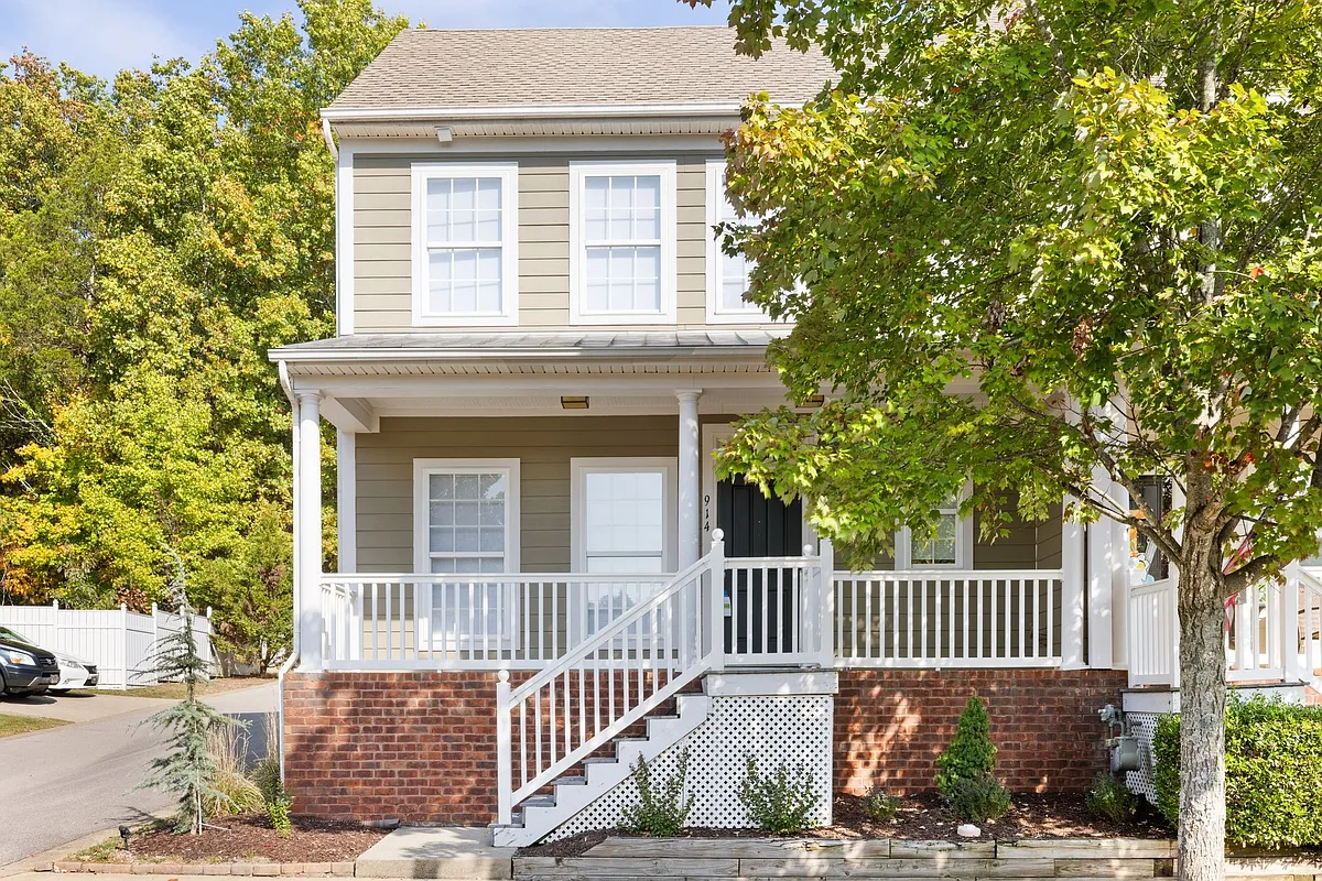 Building Photo - 914 Loxley Dr