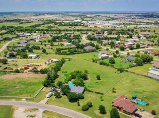 2016 N Fork Rd, Saginaw, TX 76179