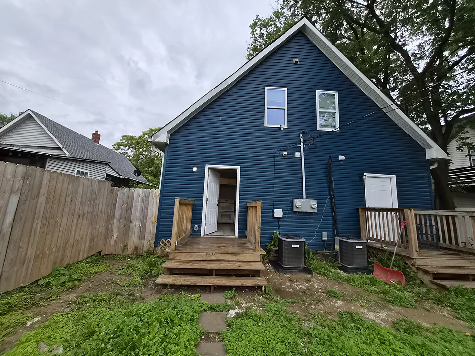 33 N Sherman Dr #33