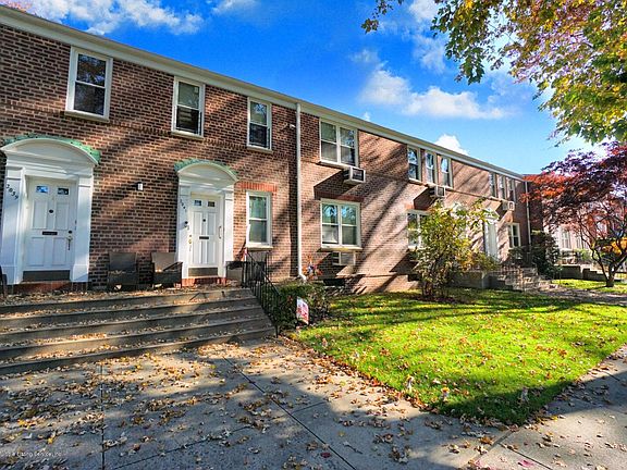 3rd image of 2041 E 57th St #104E
