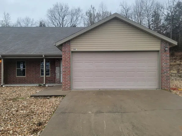 20 Lakeshore Dr APT A, Kimberling City, MO 65686