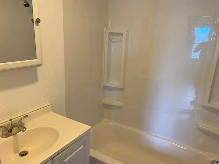 185-187 Newbury St — Photo 13