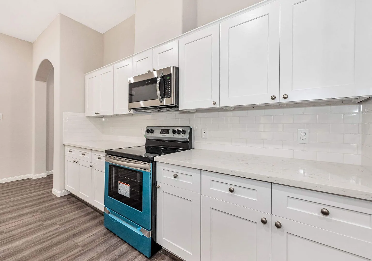 1206 Denison Ave Ask about our No Cash Security Deposit Option — Photo 4