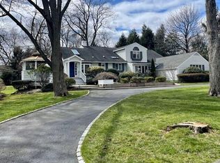 16 Stanton Rd, Darien, CT 06820