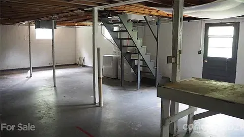3 bed, 1008 sqft, $1,800 — Photo 2