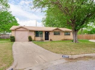 404 Southern Ct, Saginaw, TX 76179