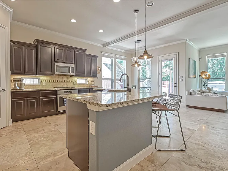 210 Hearthshire Cir — Photo 17