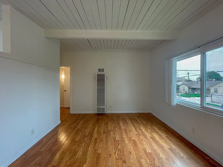 14830 Chadron Ave — Photo 10