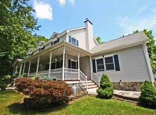 201 Ryers Ln, Morganville, NJ 07751