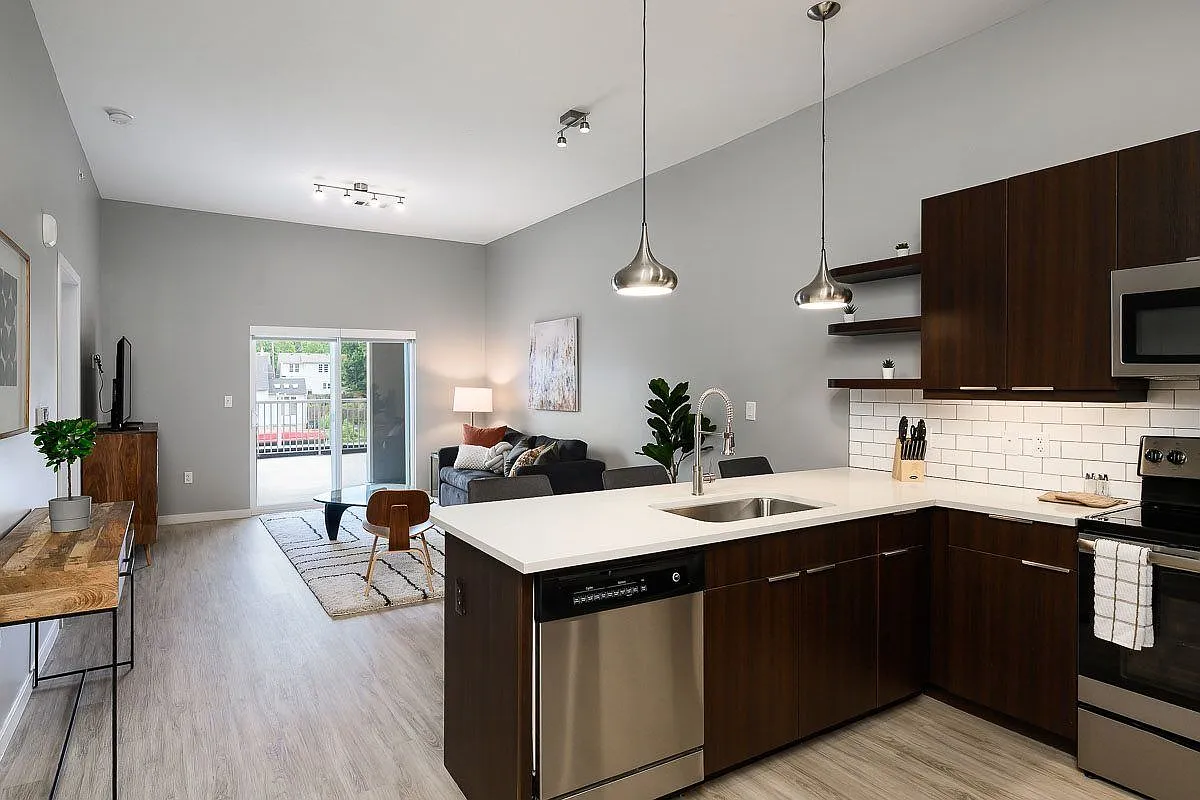 Brookside 51 — Photo 1