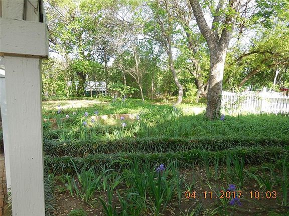 4th image of 307 S Hillcrest Ave