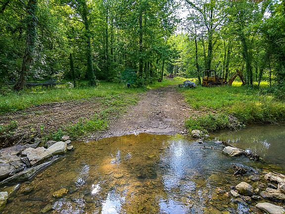 5th image of 94 Short Creek Rd