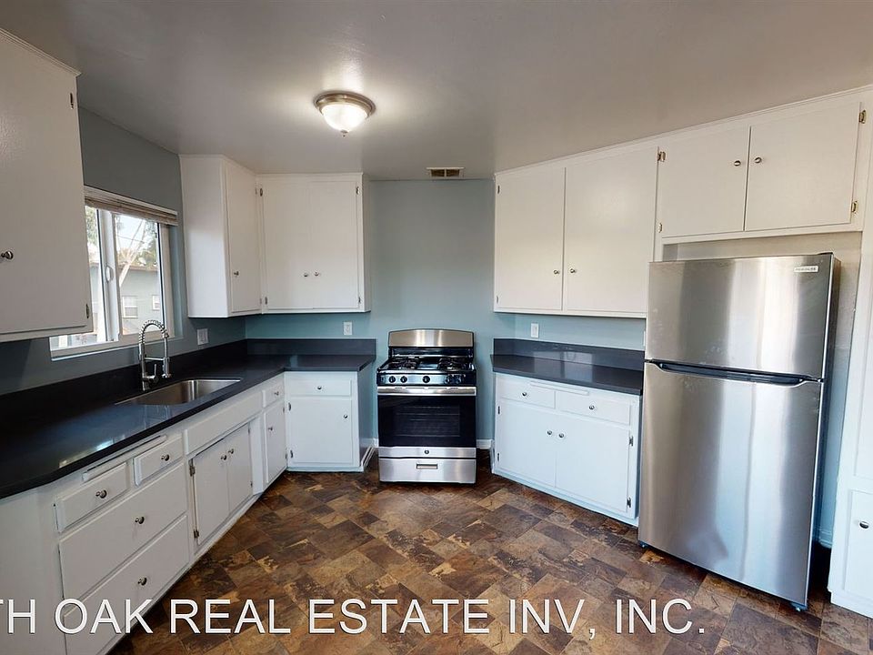 1st image of 626 Kew St APT 6