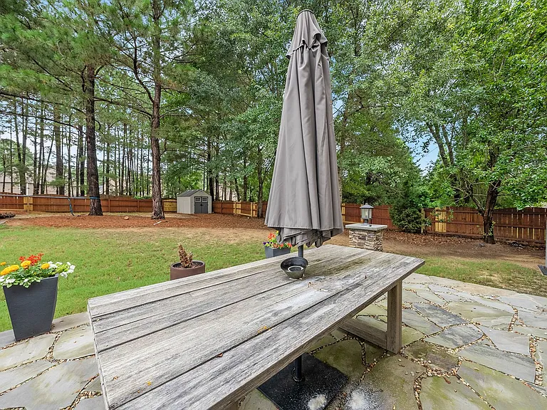 3537 Bunting Dr — Photo 25