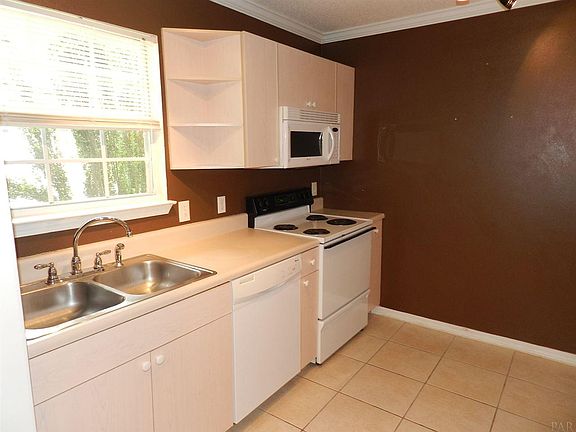 4th image of 6891 Kapok Dr
