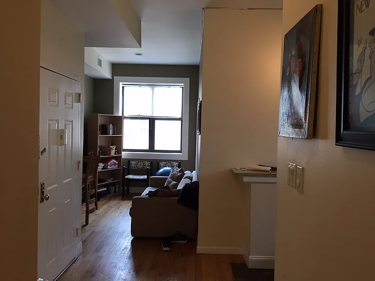205 Gates Ave #3 — Photo 10