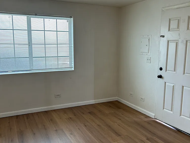 85 Wilson St #85 — Photo 4