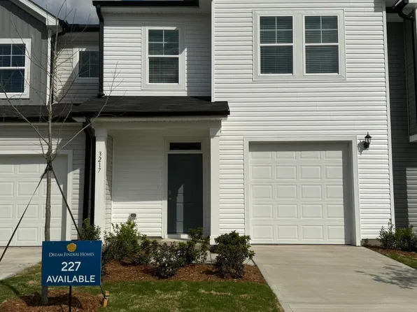 3217 Bailey Lake Dr #227, Fuquay Varina, NC 27526