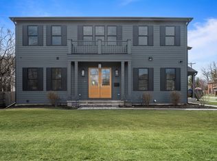 2143 Glen Oak Dr, Glenview, IL 60025