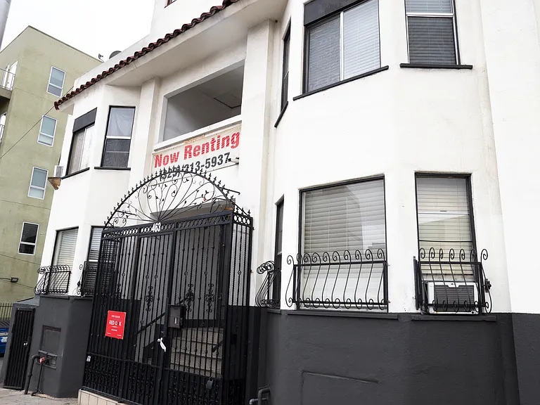 Bixel apts LLC — Photo 1
