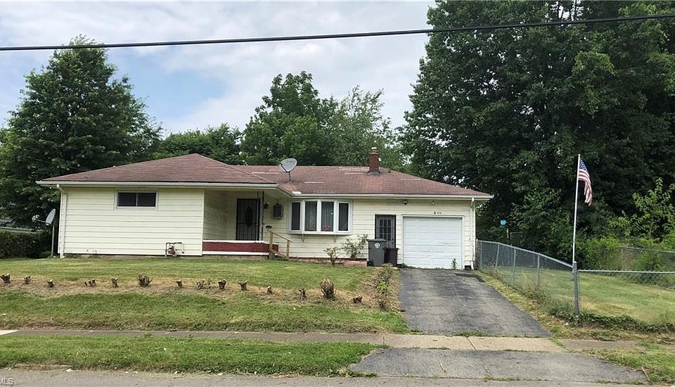 1st image of 844 Norwood Ave