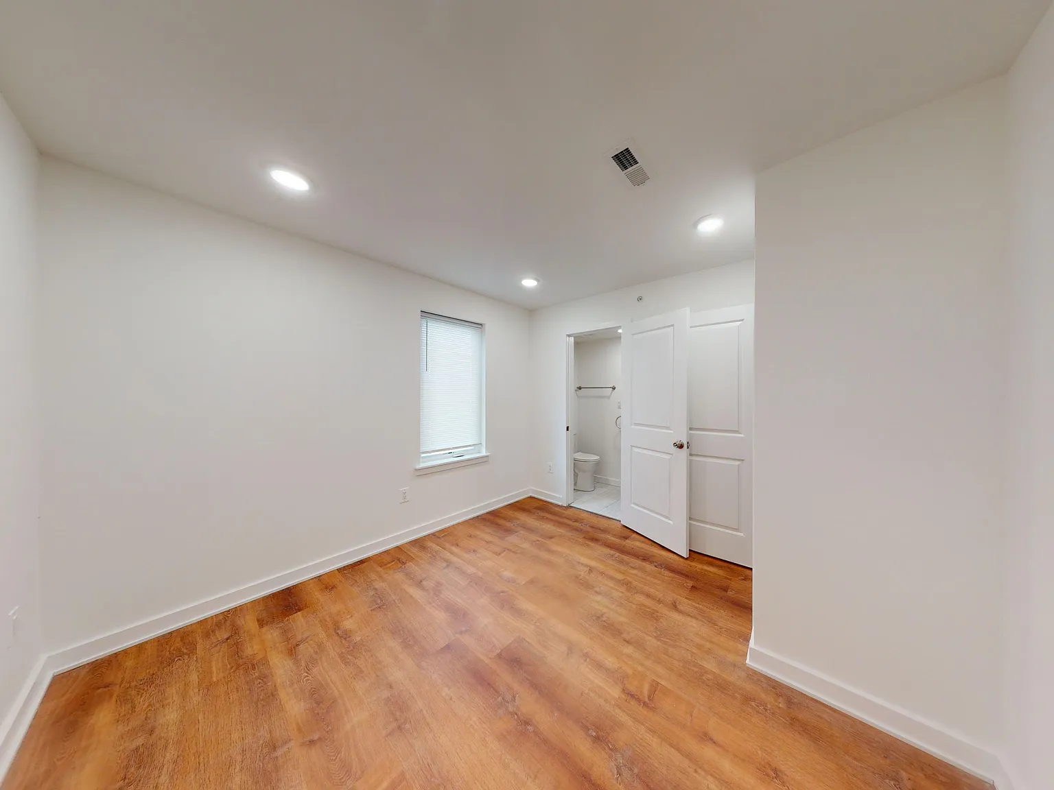 1834 N Bouvier ST Unit B — Photo 2