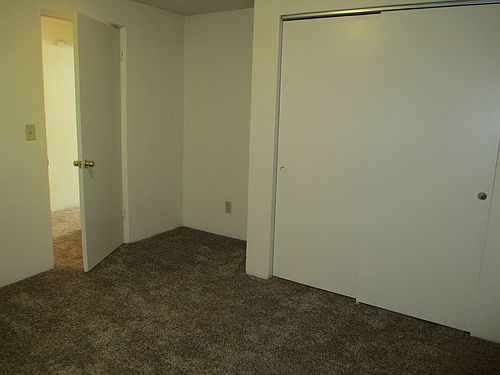3rd image of 7880 Sequoia Ct APT 6