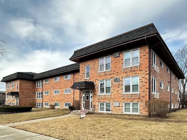 430-40 Stevens Dr — Photo 8