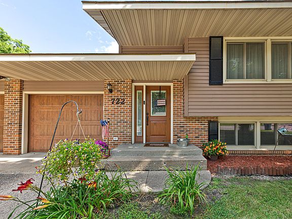 5th image of 722 16th St SE