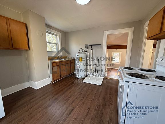 5th image of 814 Tennessee St