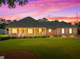 96 Country Acres Ct, McDonough, GA 30253