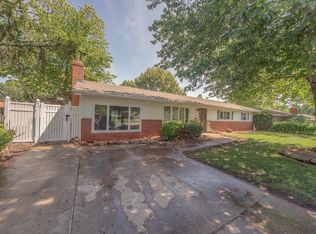 409 W Poplar St, Mascoutah, IL