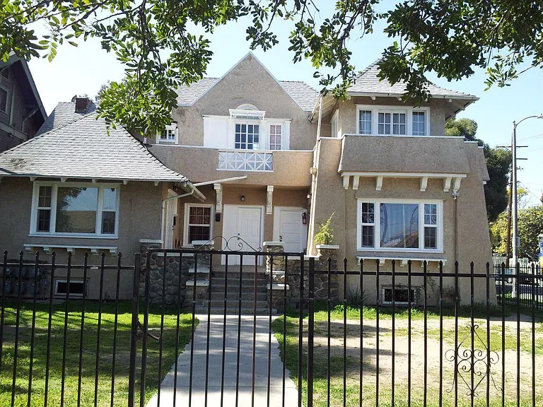 1506 W 24th St #1506 — Photo 36