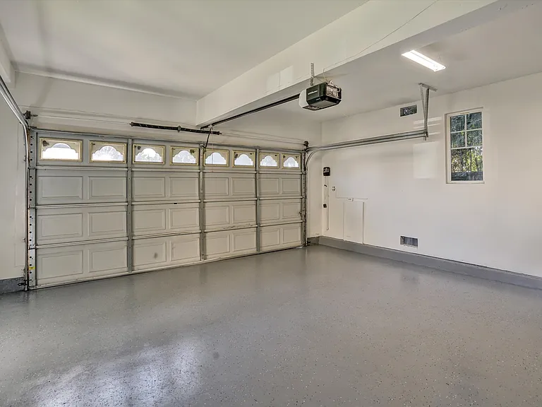530 Cottage Park Dr — Photo 11