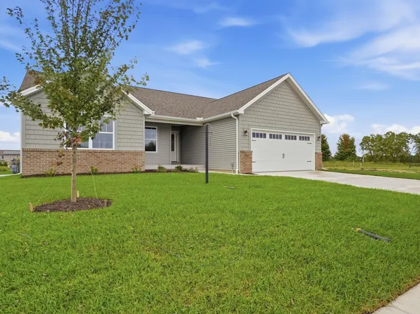 3801 N Fiona Ln, Dunlap, IL 61525