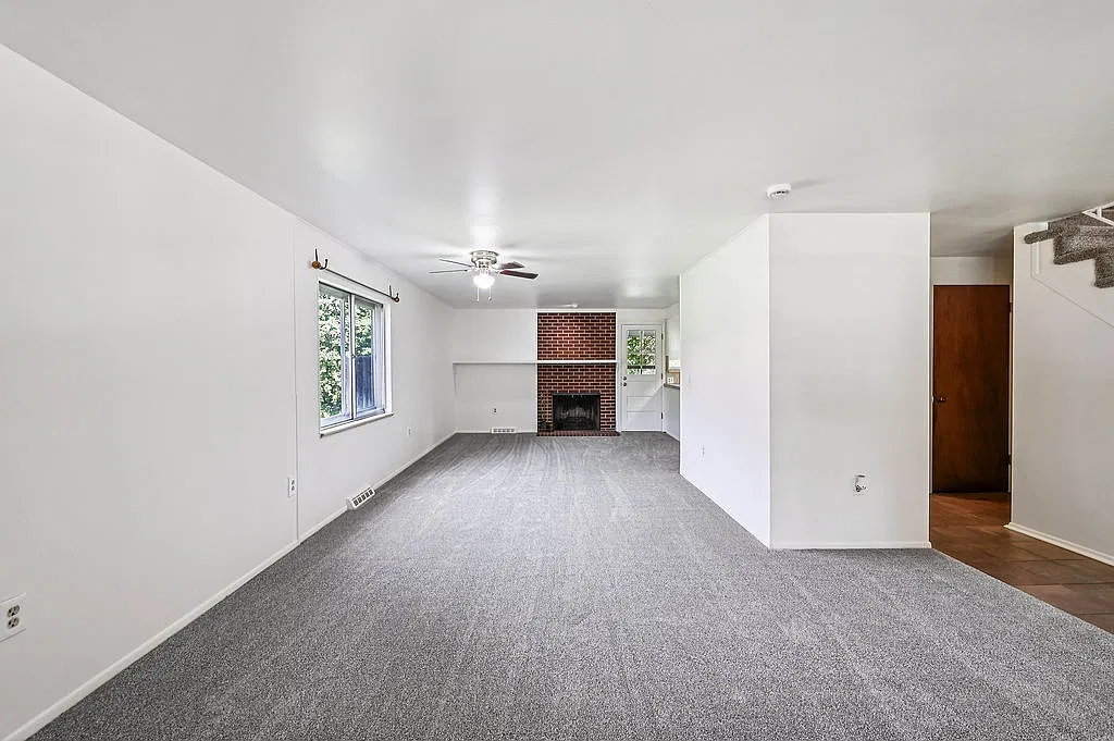 2 bed, 1424 sqft, $2,500 — Photo 4