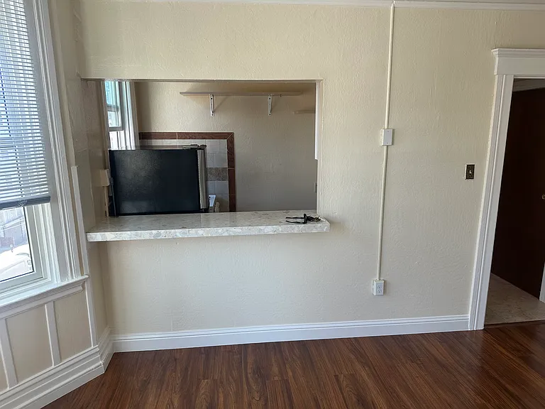 1501 Larkin St — Photo 10