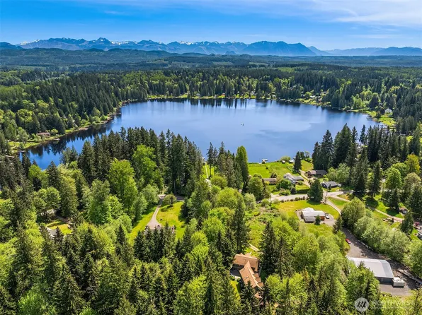 11521 E Lake Joy Drive NE, Carnation, WA 98014