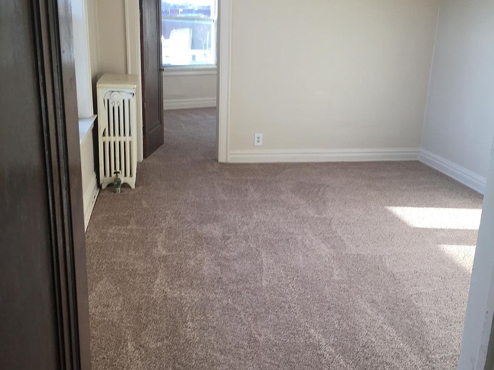 1st image of 9154 Broadway Ave Floor 2